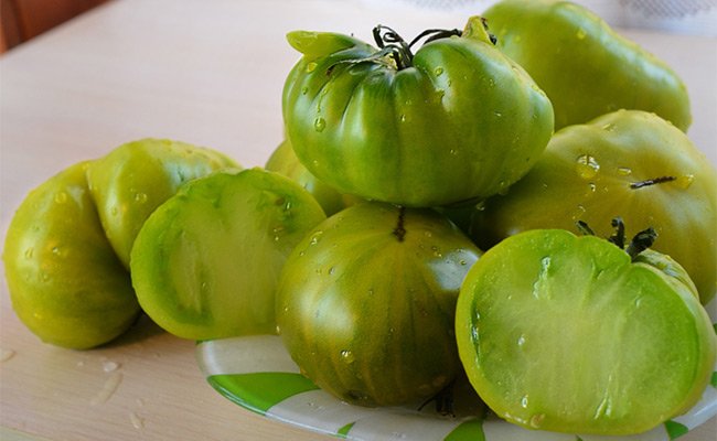 sorta-zelenyh-pomidor-foto-osobennosti-opisanie-zelenoplodnyh-tomatov-13